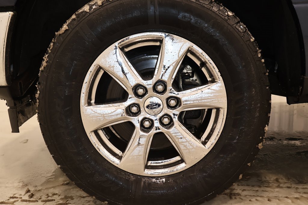 Certified 2018 Ford F150 XLT w/ Equipment Group 302A Luxury image 39