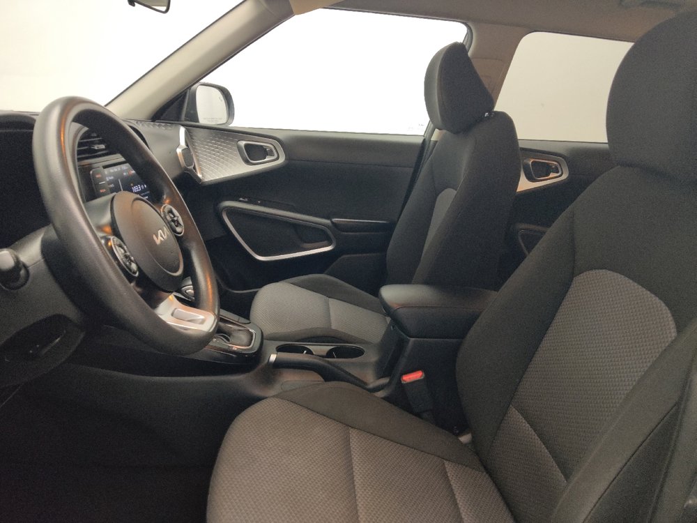 Used 2022 Kia Soul LX w/ Technology Package image 17