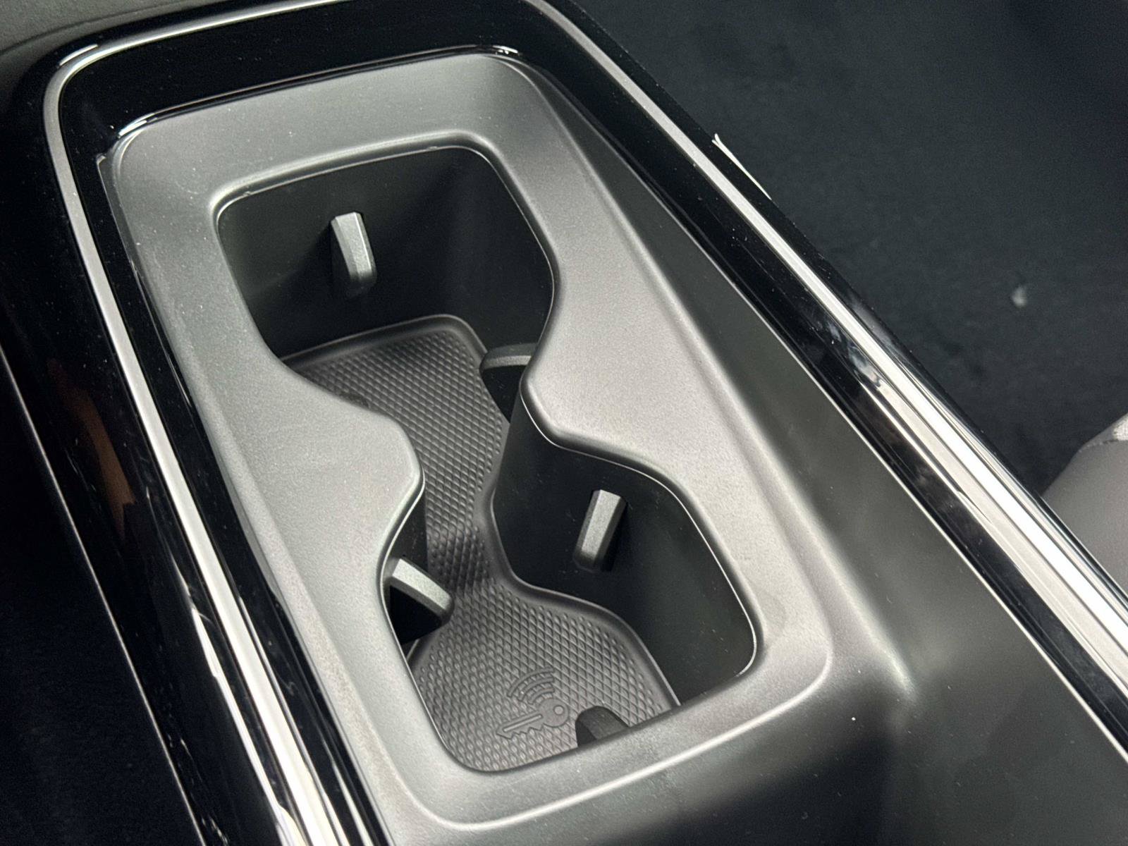 New 2026 Volkswagen ID.4 Pro AWD/4WD image 22
