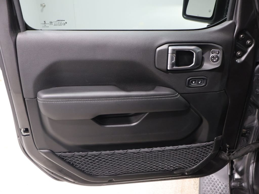 Certified 2023 Jeep Wrangler Sahara w/ LED Lighting Group image 15