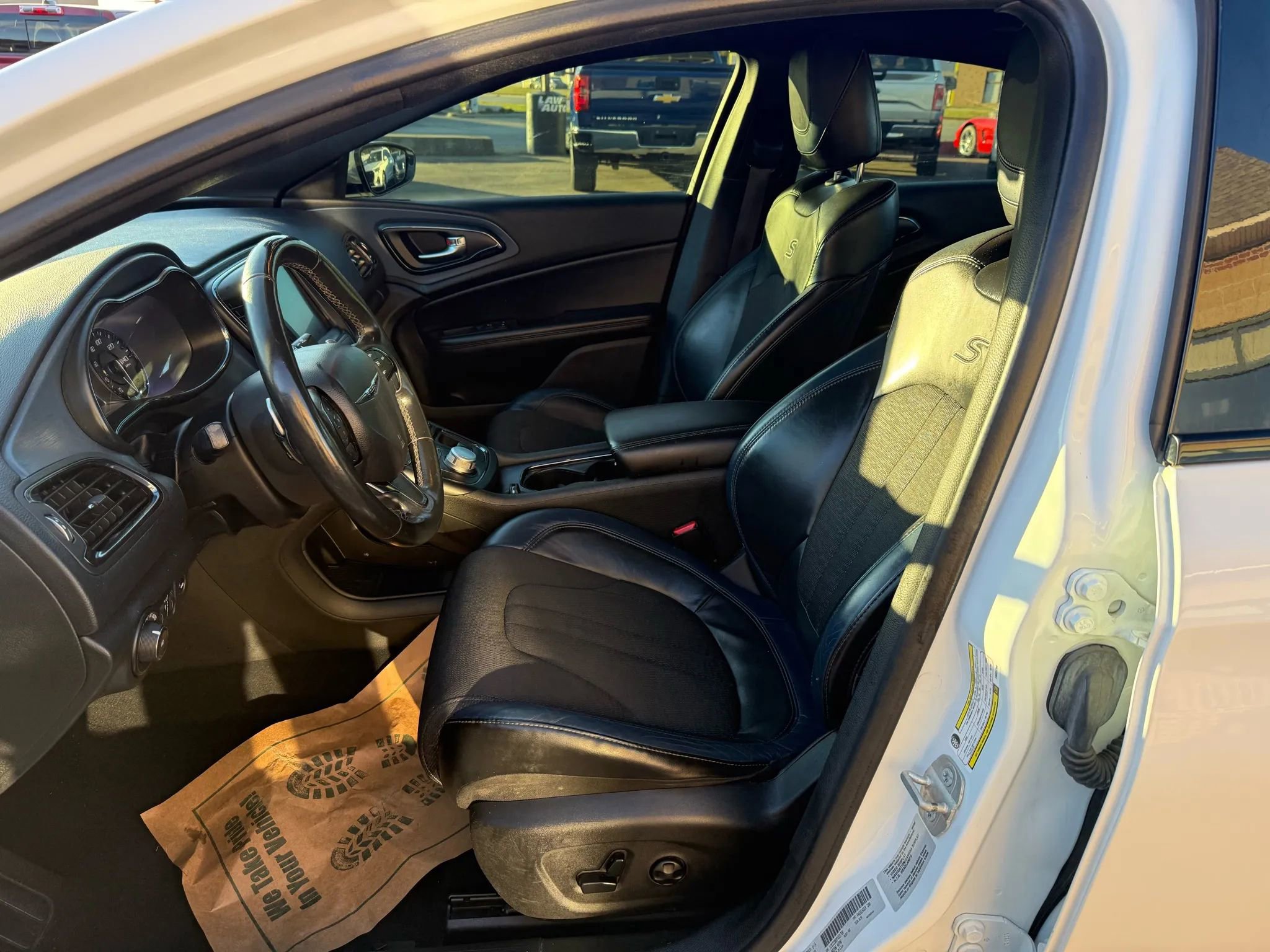 Used 2015 Chrysler 200 S w/ Navigation & Sound Group I image 14