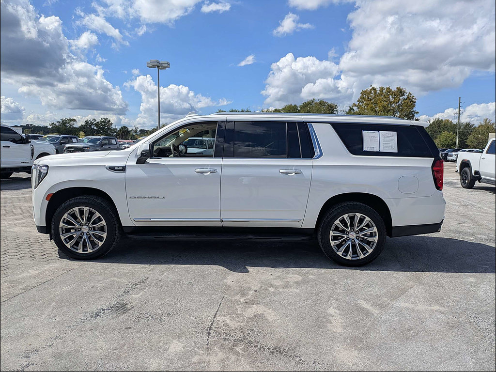 Used 2021 GMC Yukon XL Denali AWD/4WD image 6