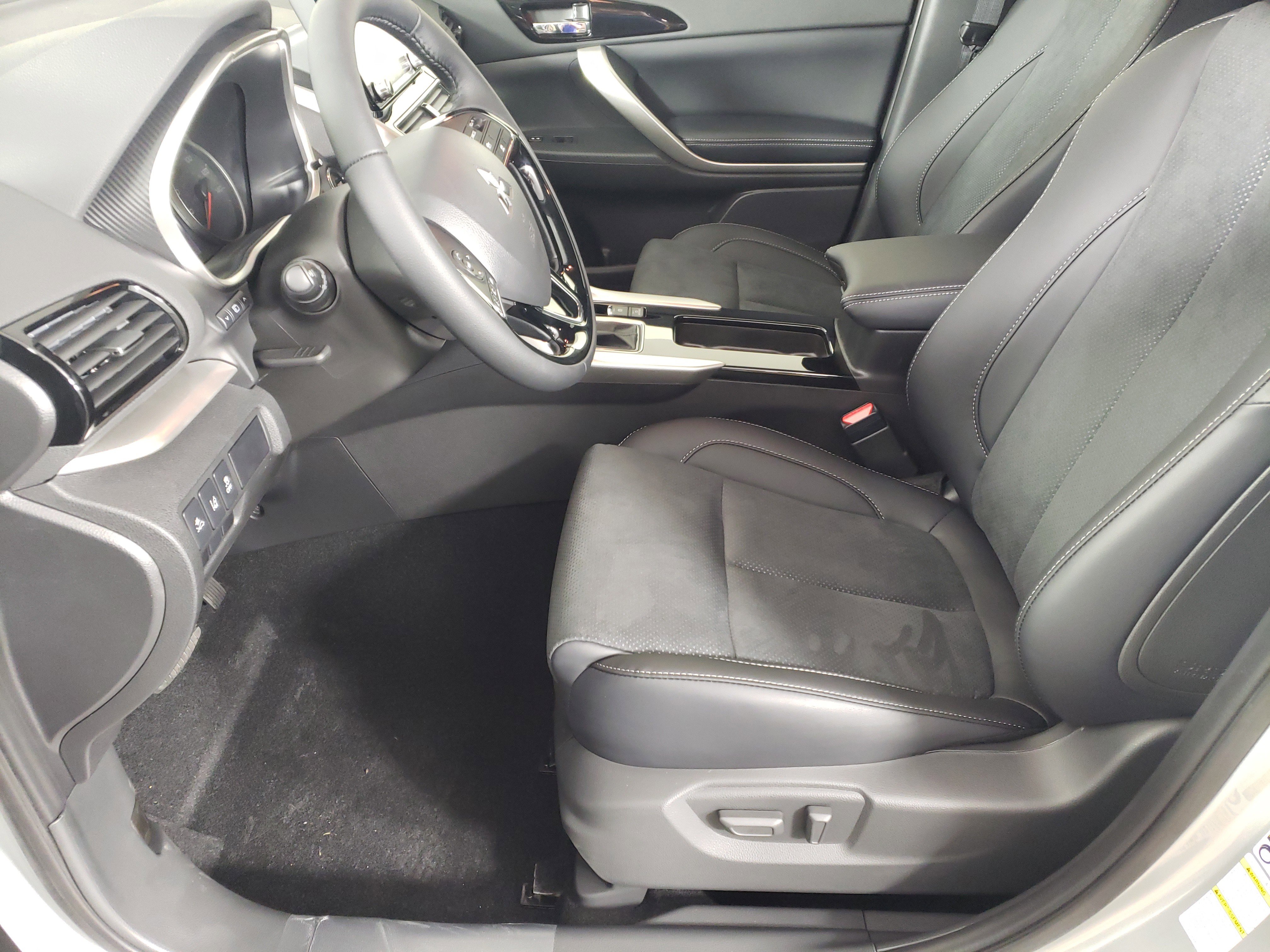 New 2026 Mitsubishi Eclipse Cross SE image 9