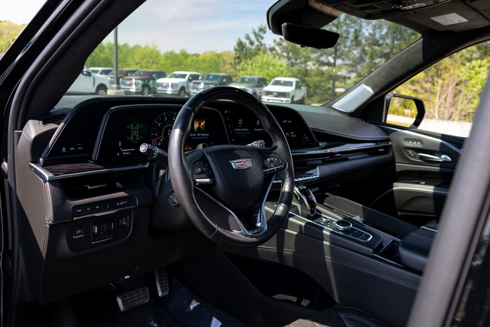 Used 2023 Cadillac Escalade V AWD/4WD image 23
