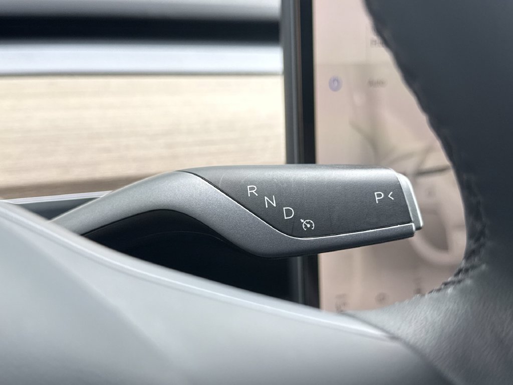 Used 2023 Tesla Model Y Long Range AWD/4WD image 21