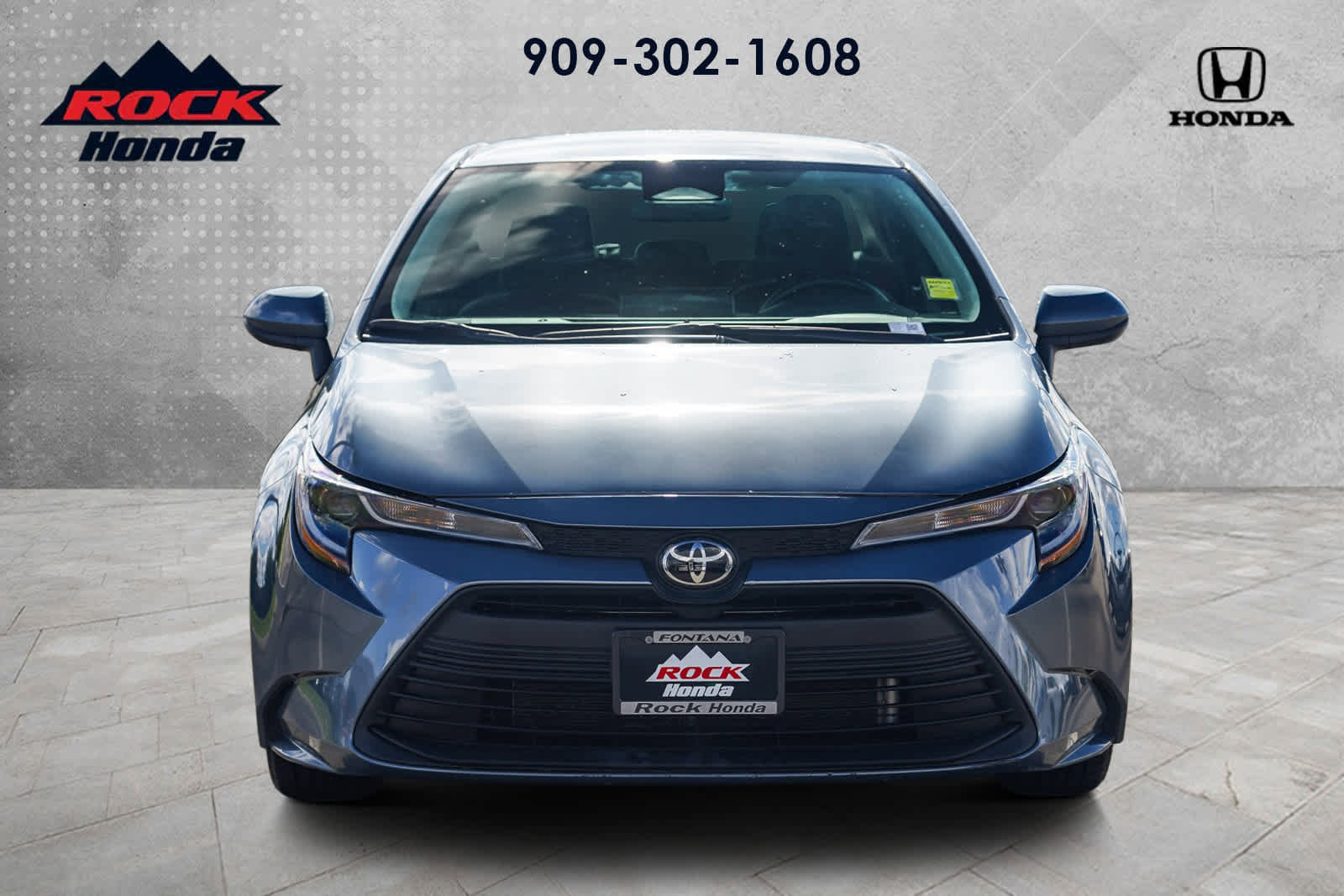 Used 2024 Toyota Corolla LE image 2