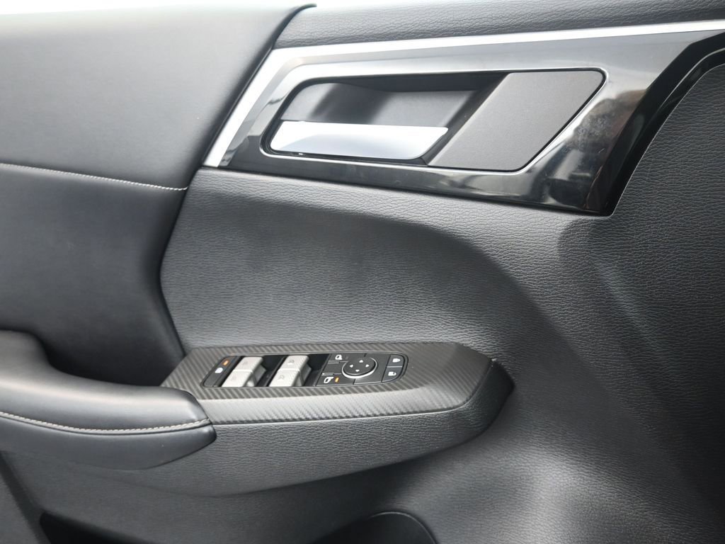 Used 2022 Mitsubishi Outlander SE image 13