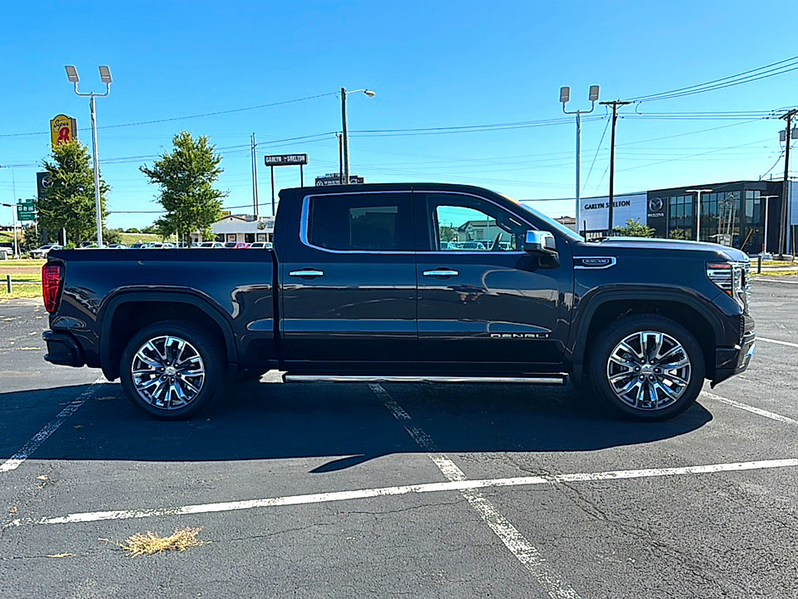 Used 2024 GMC Sierra 1500 Denali w/ Denali Reserve Package RWD image 9