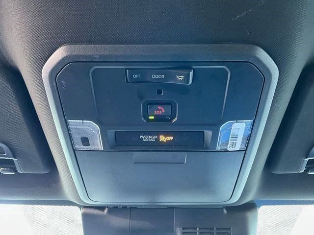 Used 2025 Toyota Tacoma TRD Off-Road image 10