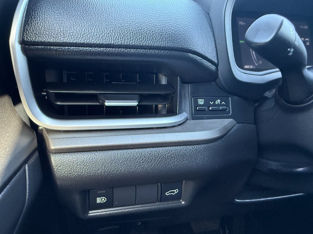 Used 2025 Toyota Grand Highlander FWD image 24