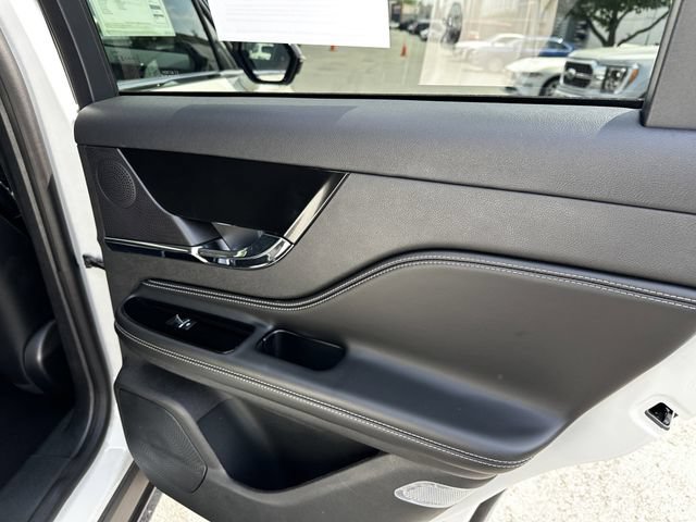 Certified 2023 Lincoln Corsair AWD w/ Equipment Group 101A image 40