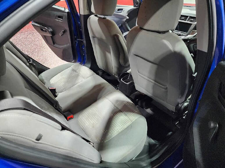 Used 2018 Chevrolet Sonic LS FWD image 11