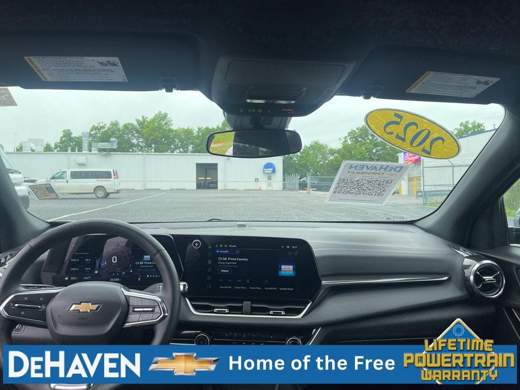 Used 2025 Chevrolet Equinox LT AWD/4WD image 20
