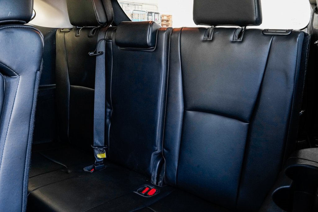 Used 2022 Toyota Highlander XLE image 16