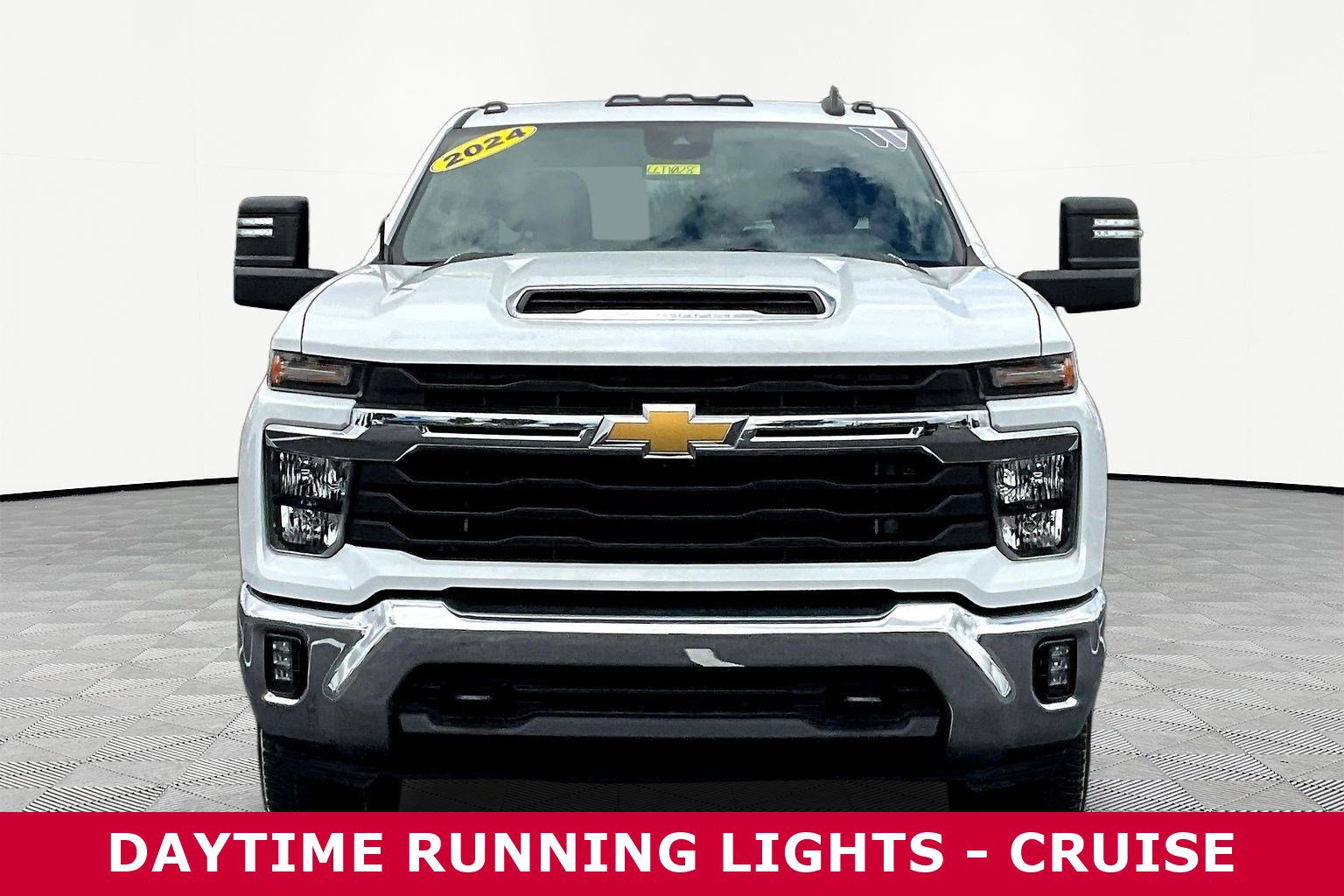 Used 2024 Chevrolet Silverado 3500 LT w/ All Star Edition AWD/4WD image 2