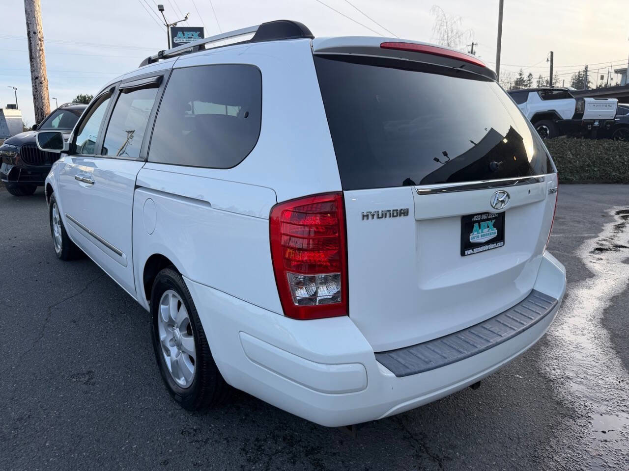 Used 2007 Hyundai Entourage GLS image 5