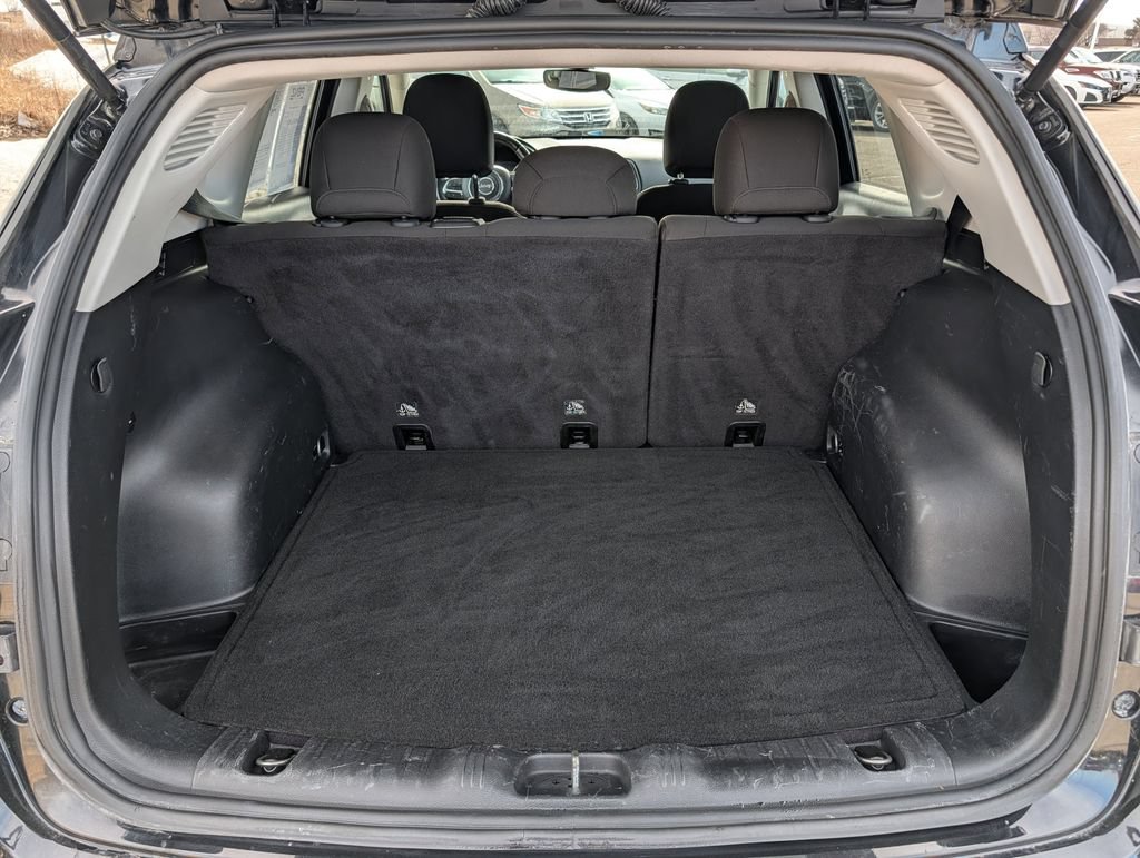 Used 2018 Jeep Compass Sport w/ Cold Weather Group AWD/4WD image 18