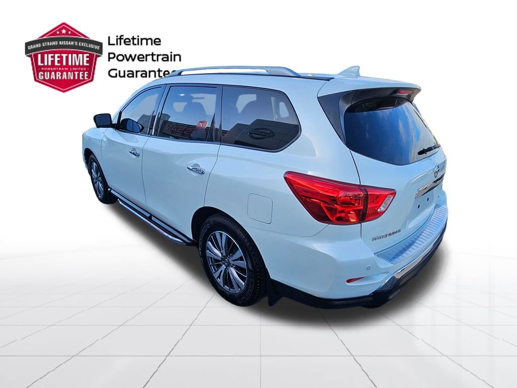 Used 2020 Nissan Pathfinder SL image 3