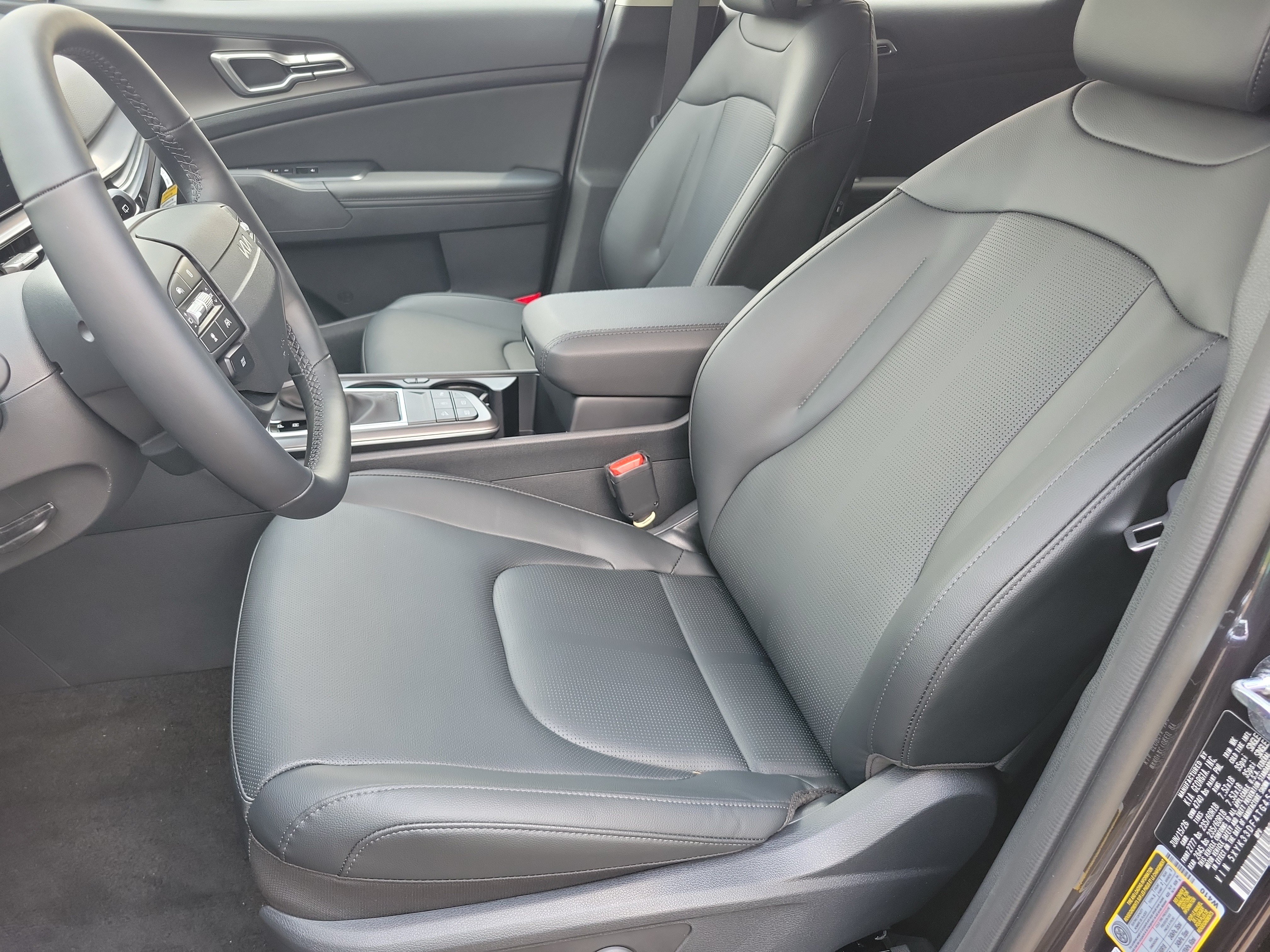 New 2026 Kia Sportage EX w/ EX Panorama Roof Package FWD image 10