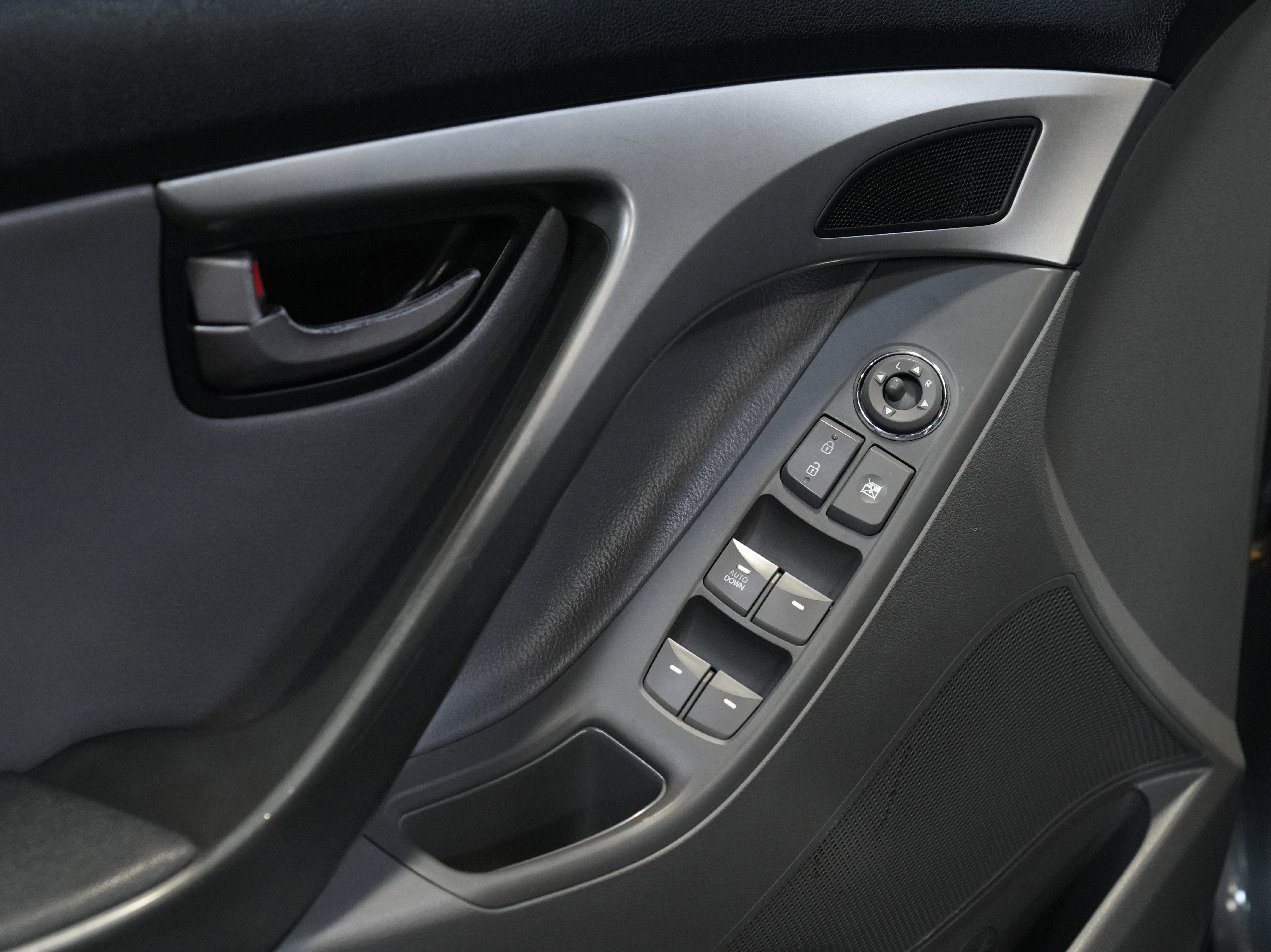 Used 2011 Hyundai Elantra GLS w/ Preferred Equipment Pkg 3 image 21