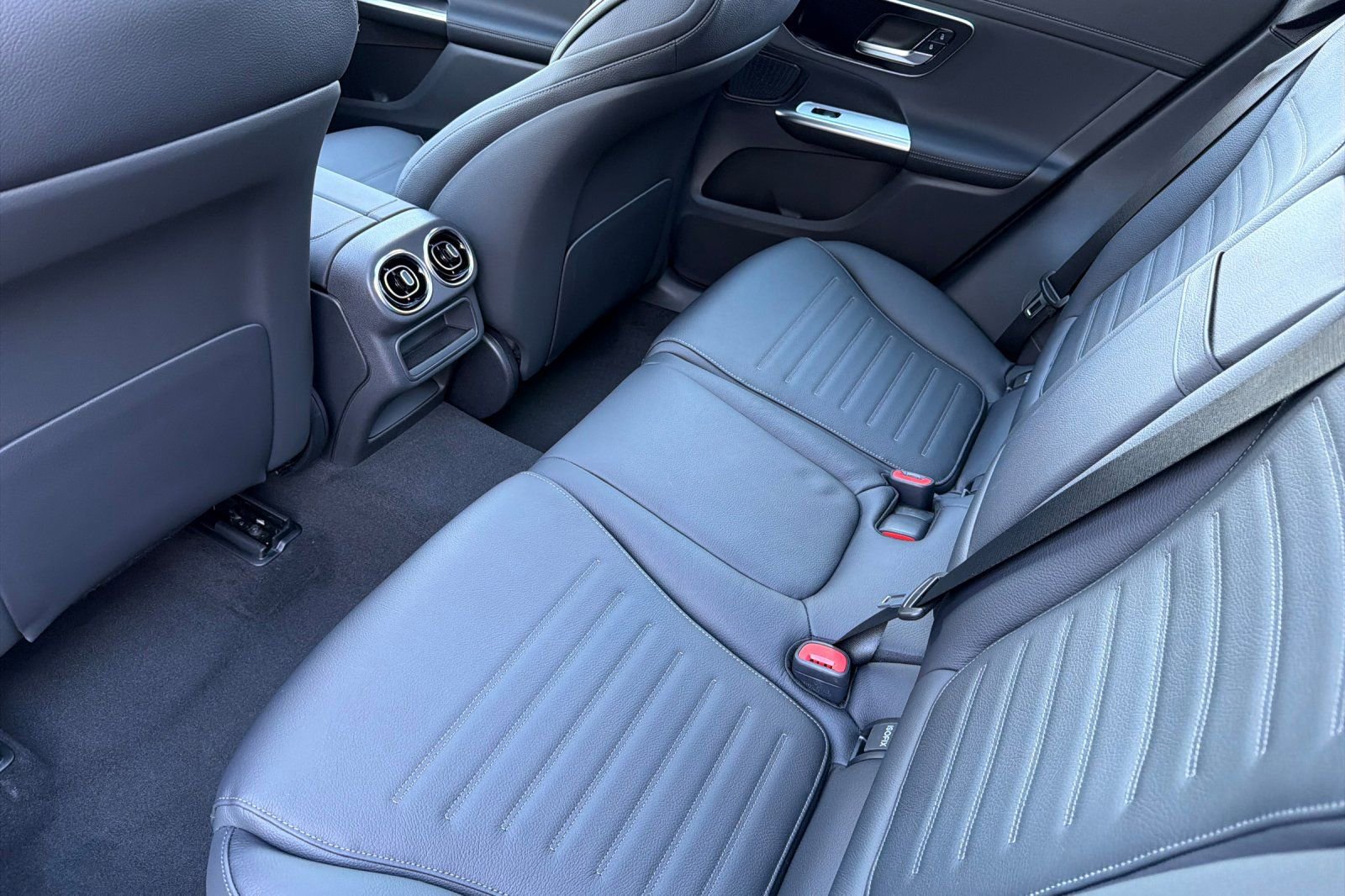 New 2026 Mercedes-Benz GLC 43 AMG 4MATIC image 10