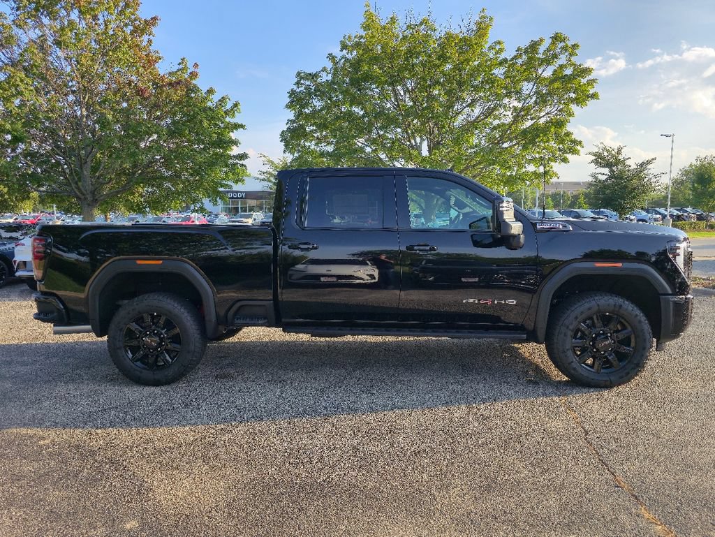 New 2026 GMC Sierra 2500 AT4 w/ AT4 Premium Plus Package AWD/4WD image 7