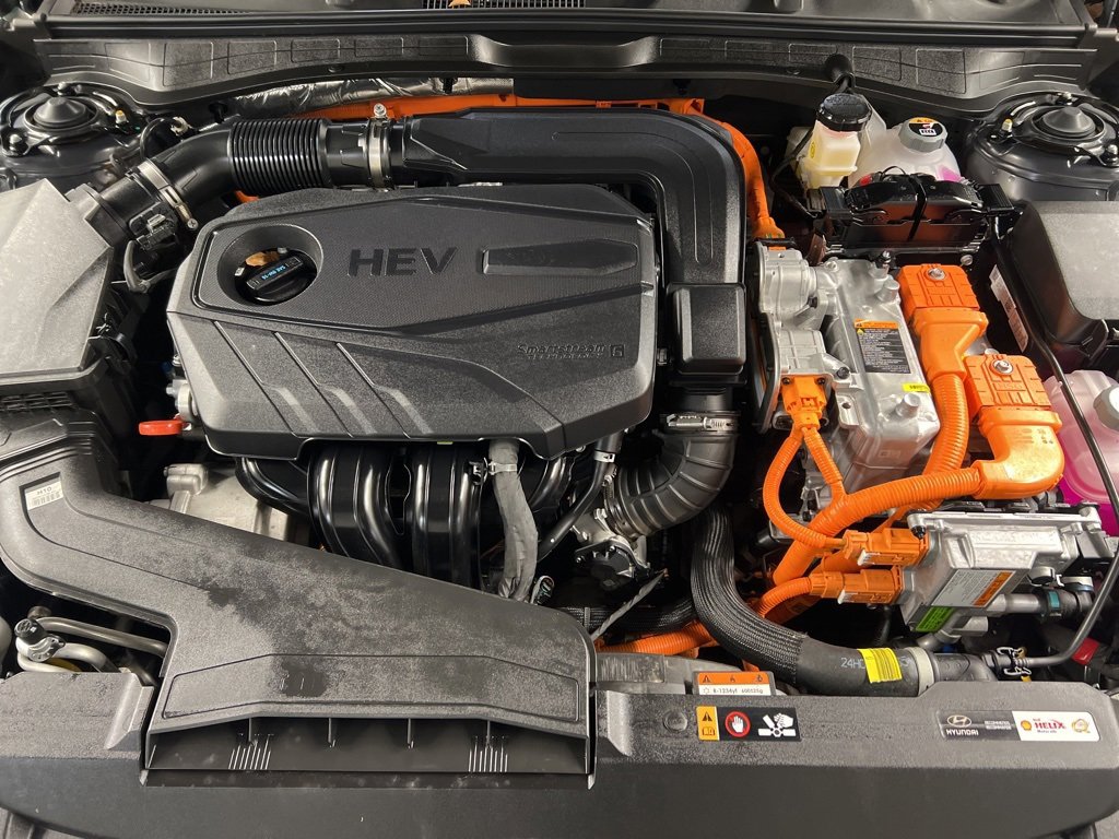 Used 2025 Hyundai Sonata Limited image 35