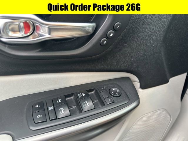 Used 2019 Jeep Cherokee Limited w/ Luxury Group image 9