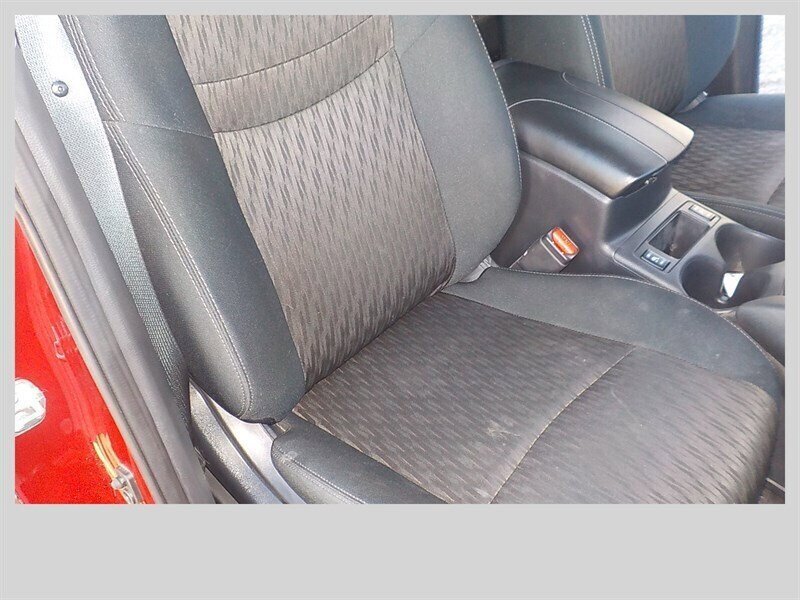 Used 2019 Nissan Rogue SV w/ Premium Package image 32