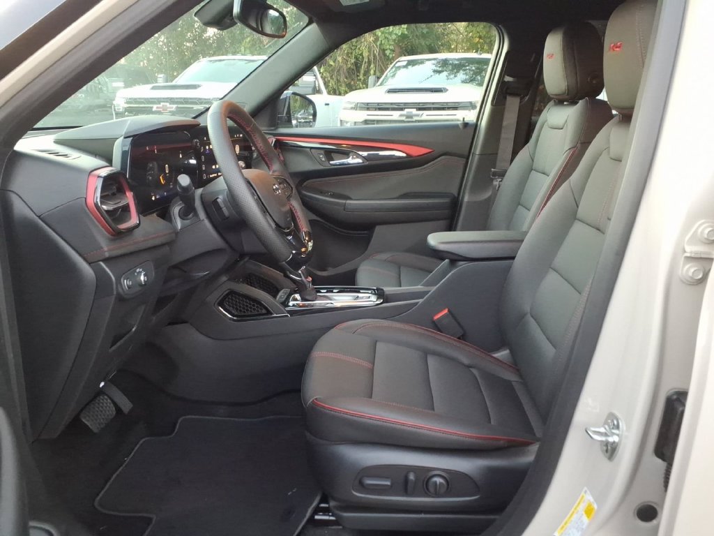 New 2026 Chevrolet TrailBlazer RS w/ Convenience Package FWD image 11