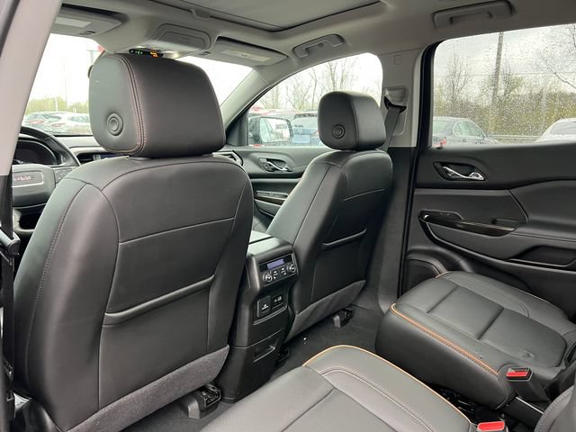 Used 2023 GMC Acadia AT4 w/ Technology Package AWD/4WD image 38