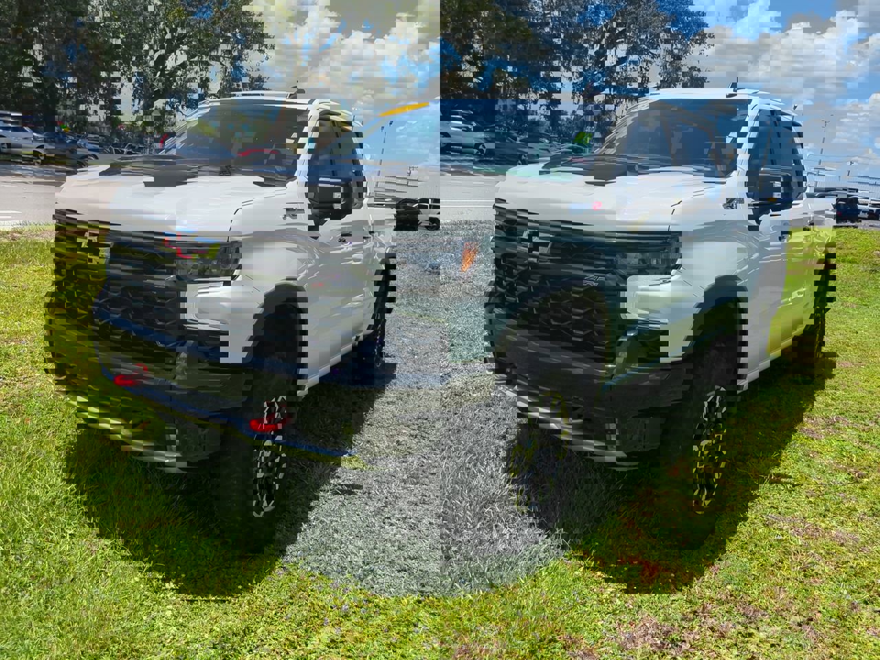 Used 2023 Chevrolet Silverado 1500 ZR2 image 8