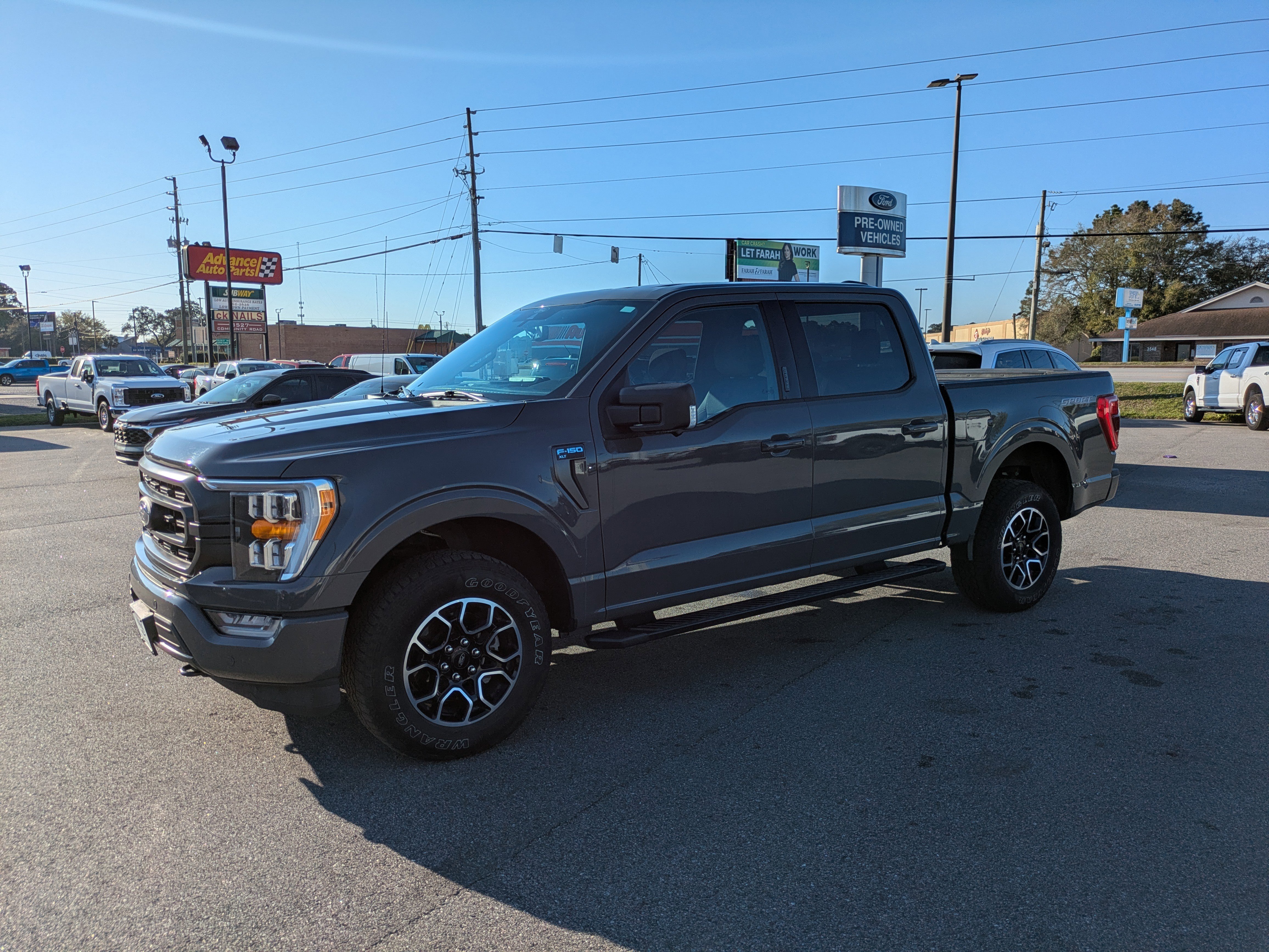 Used 2021 Ford F150 XLT w/ Equipment Group 302A High image 8