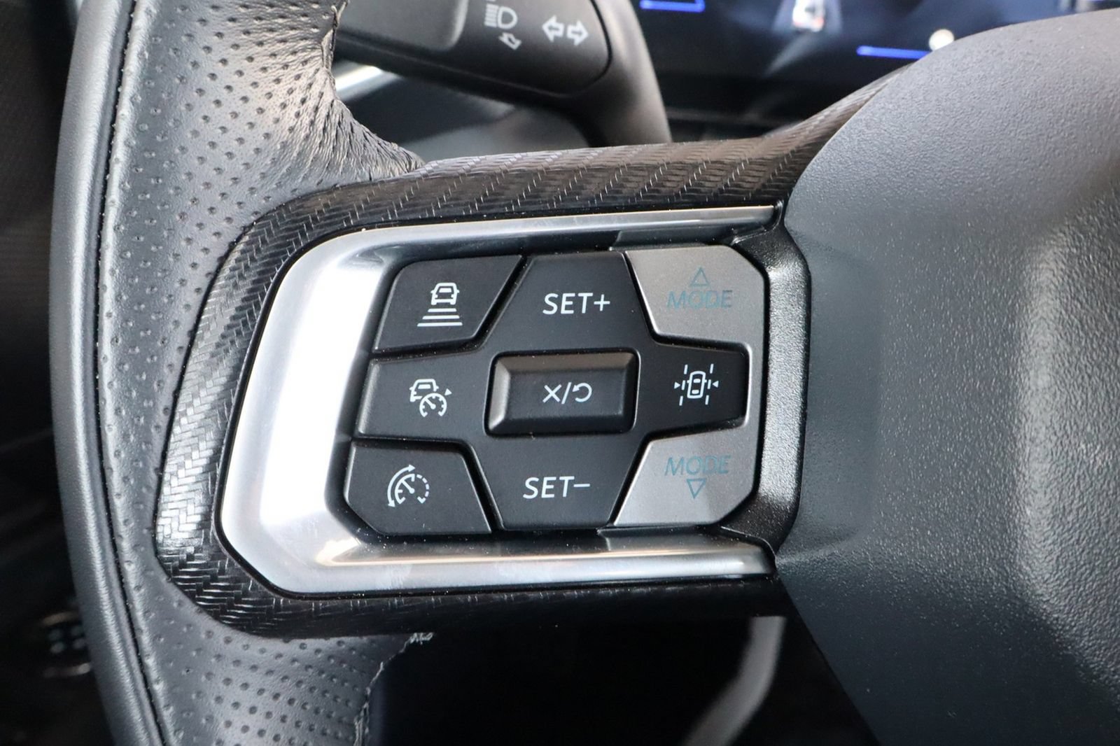 Used 2025 Ford Mustang Premium RWD image 25