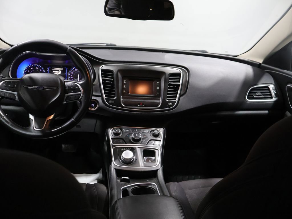 Used 2015 Chrysler 200 Limited w/ Convenience Group image 24