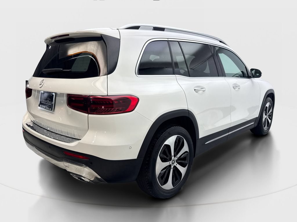 Used 2025 Mercedes-Benz GLB 250 w/ Exclusive Package image 6