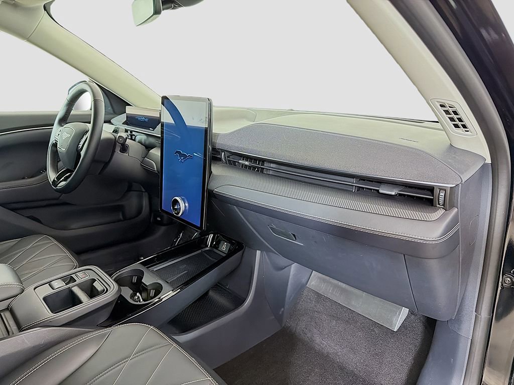 Used 2025 Ford Mustang Mach-E Select w/ Comfort Package Lite image 21