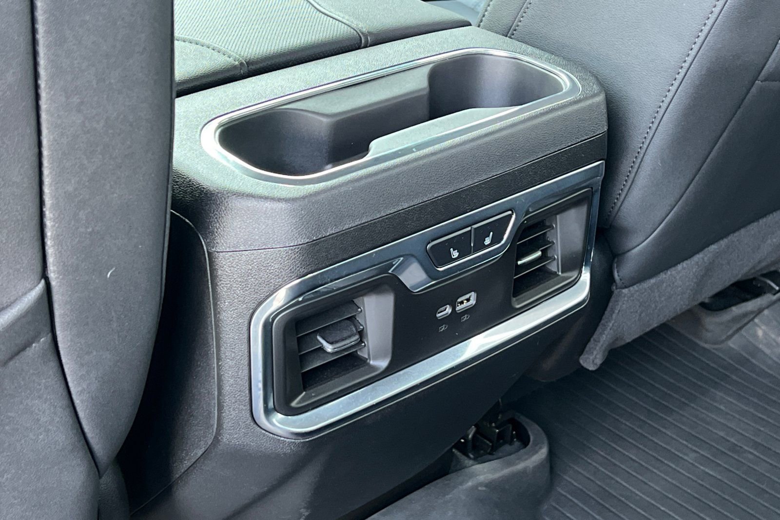 Used 2026 Chevrolet Silverado 3500 LTZ w/ LTZ Plus Package image 41