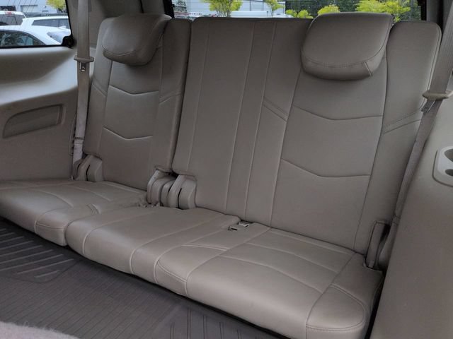 Used 2019 Cadillac Escalade Premium Luxury AWD/4WD image 12