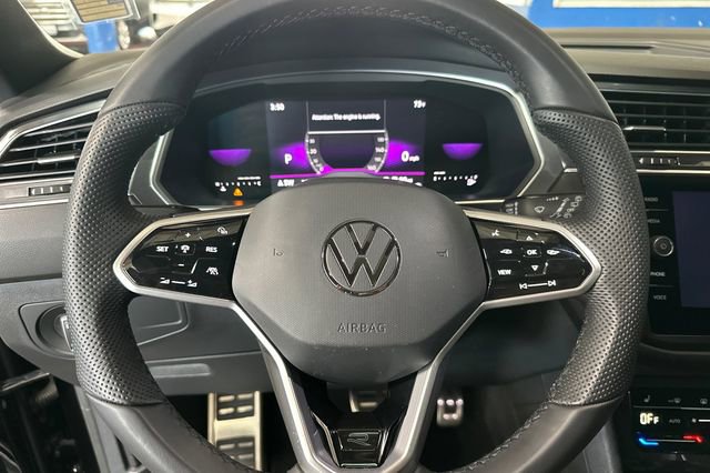 Certified 2022 Volkswagen Tiguan SE R-Line FWD image 30
