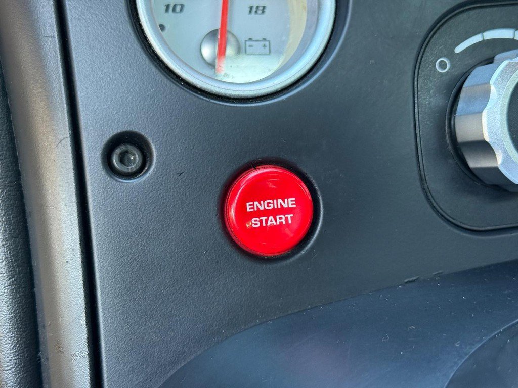 Used 2005 Dodge Viper SRT-10 image 23