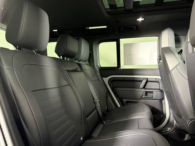 New 2026 Land Rover Defender 110 OCTA AWD/4WD image 29
