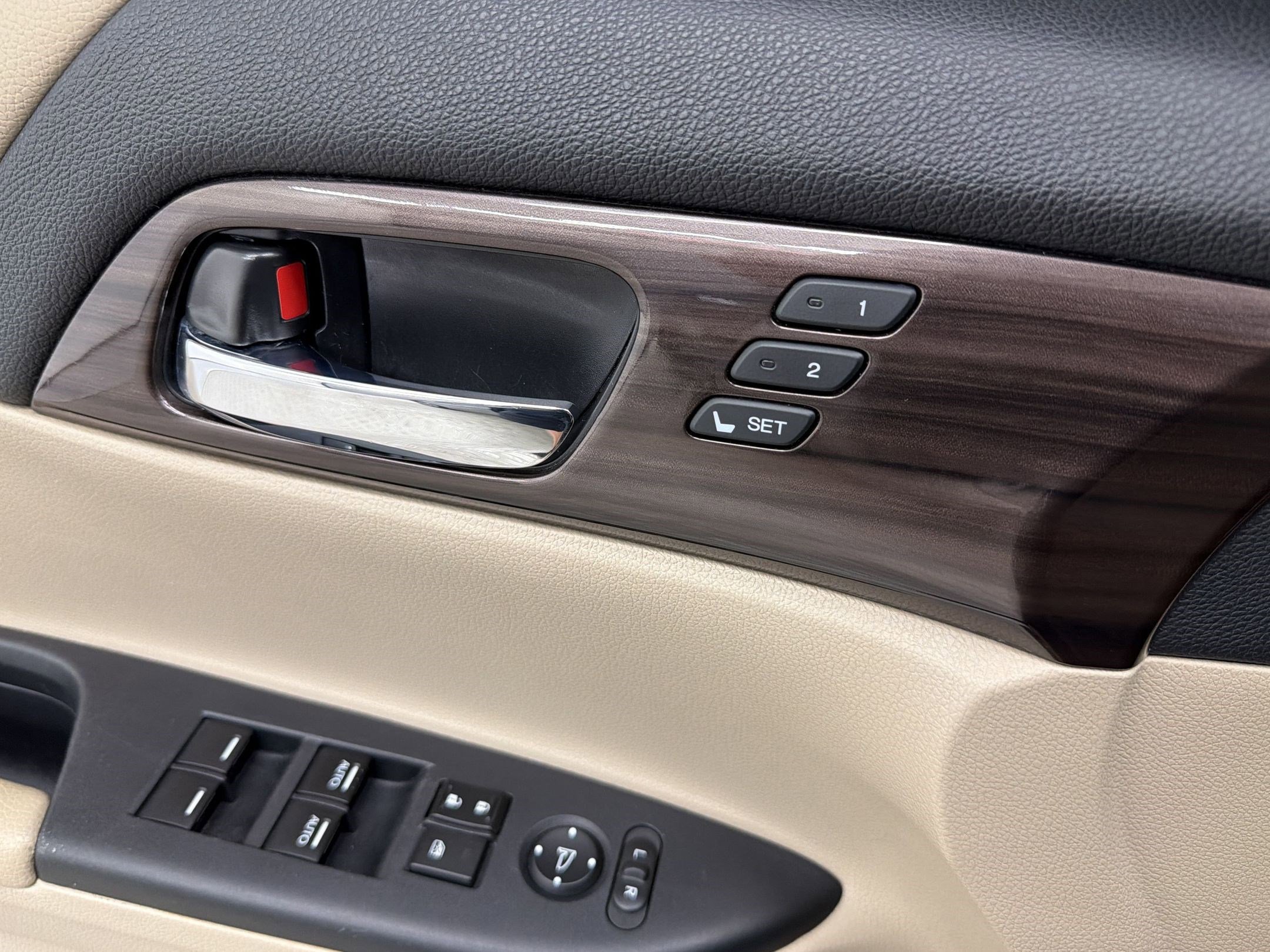 Used 2016 Honda Accord EX-L image 30