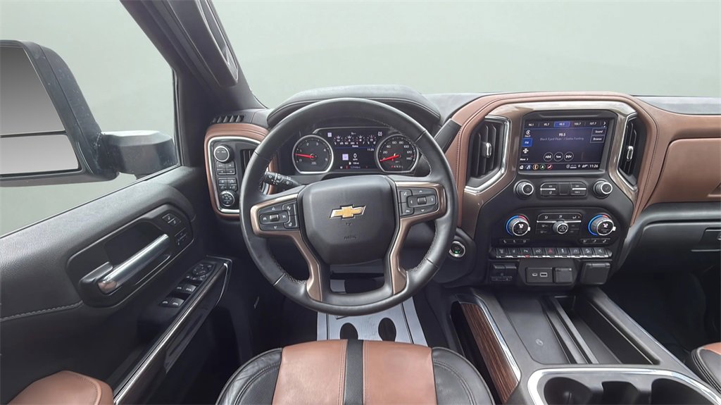 Used 2023 Chevrolet Silverado 2500 High Country w/ Technology Package image 22