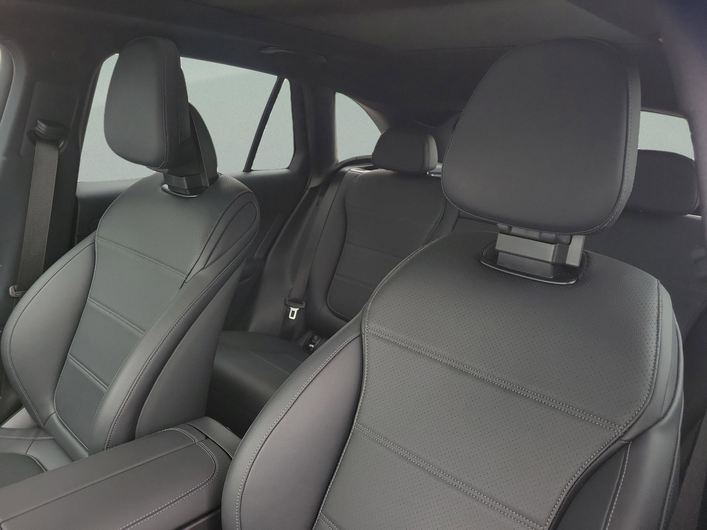 Certified 2026 Mercedes-Benz GLC 300 image 18
