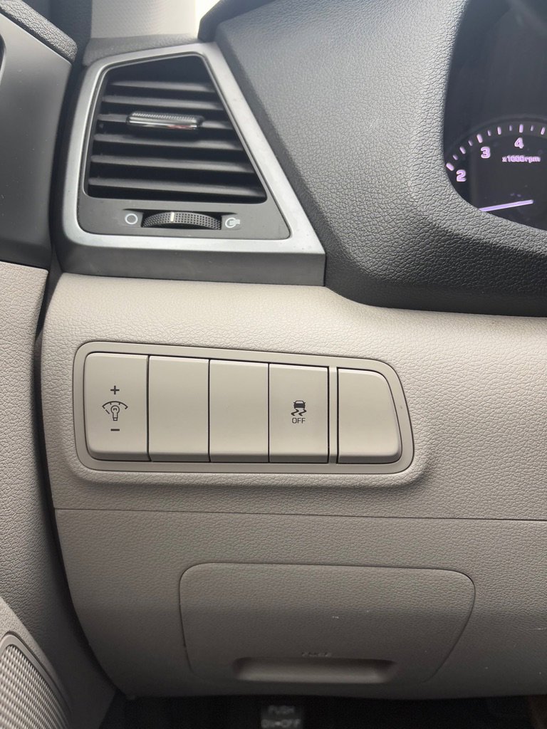 Used 2017 Hyundai Tucson SE image 24