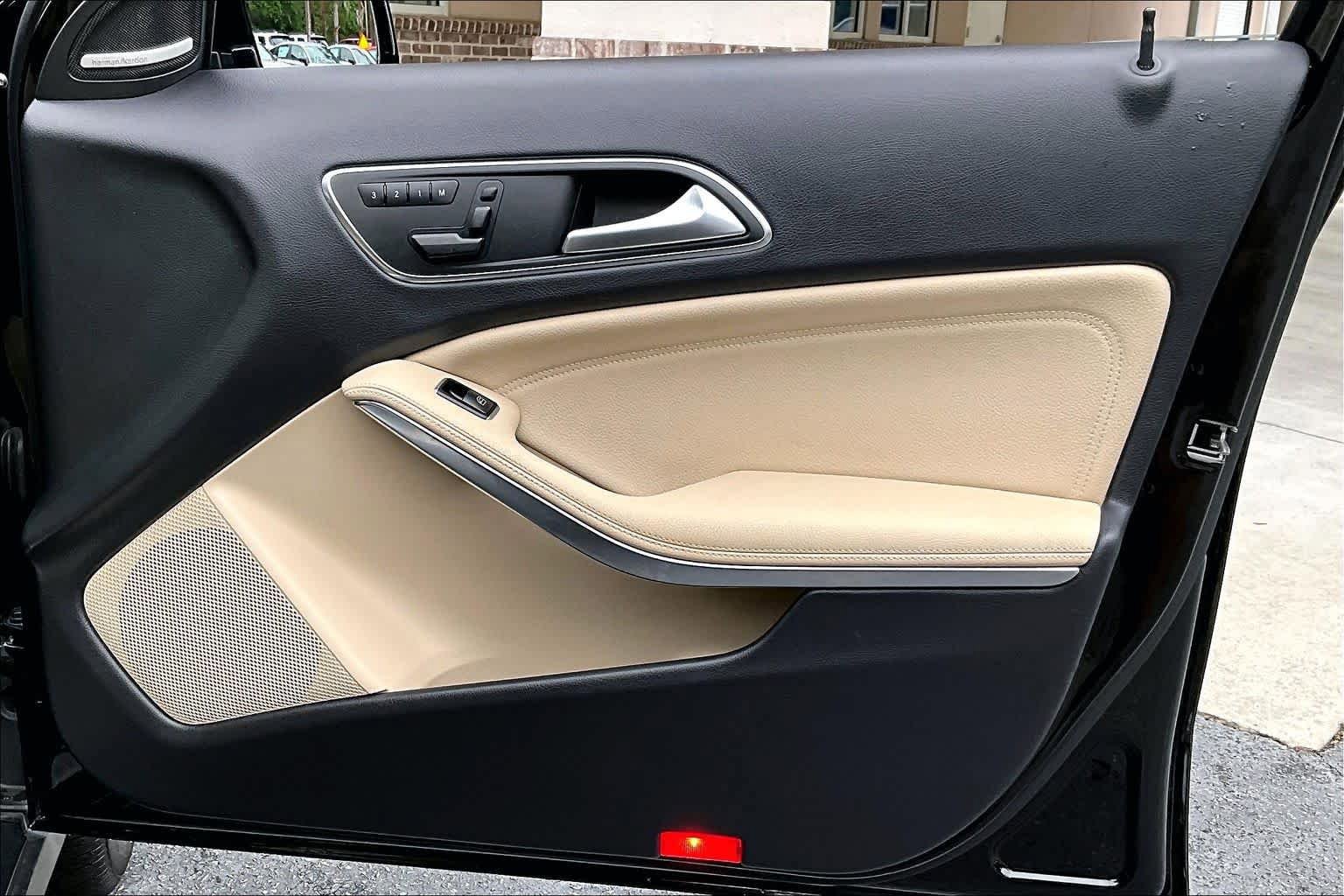 Certified 2017 Mercedes-Benz GLA 250 image 23