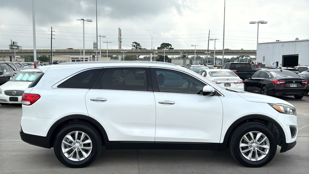 Used 2018 Kia Sorento FWD image 6