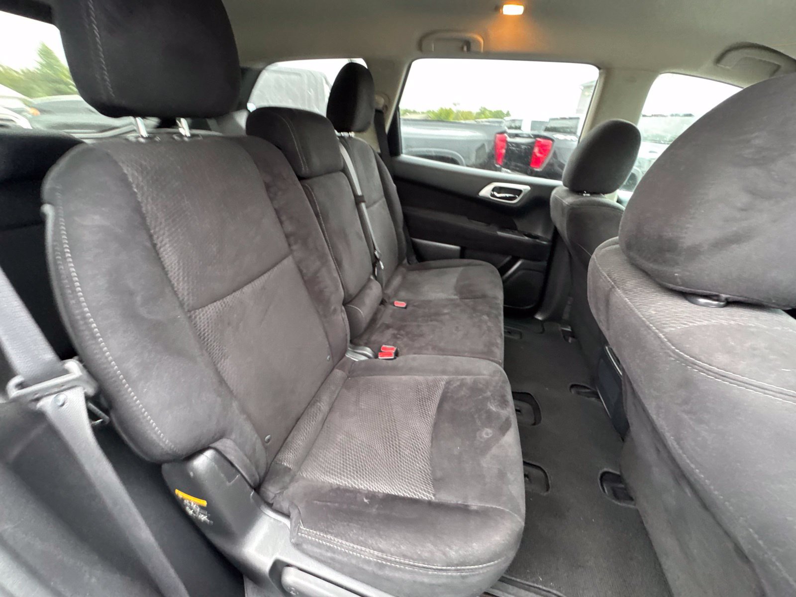 Used 2015 Nissan Pathfinder SV w/ Cargo Package FWD image 31