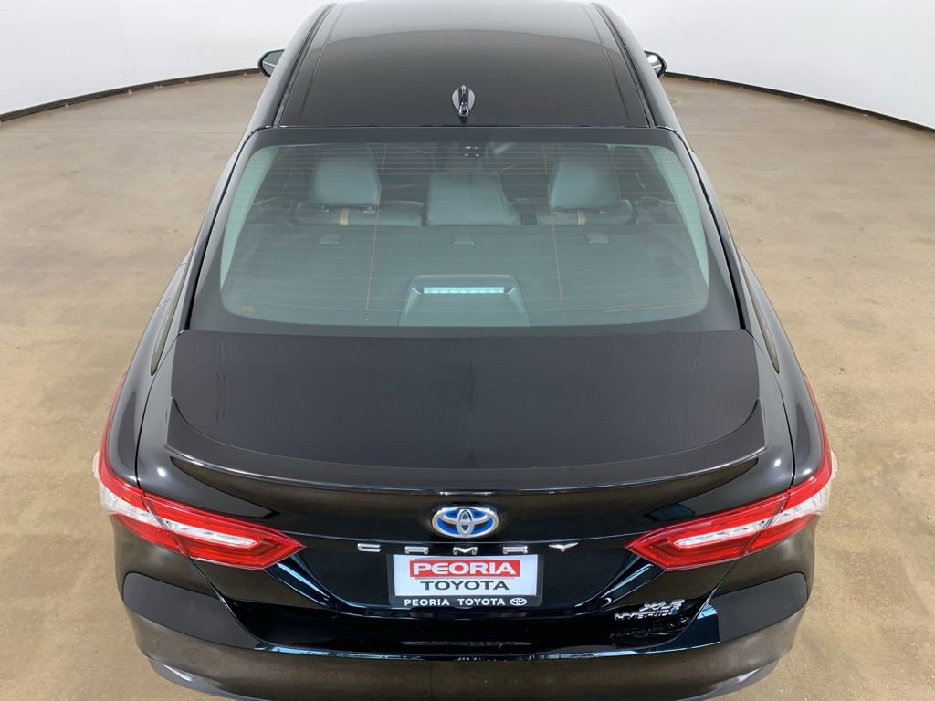 Used 2020 Toyota Camry XLE FWD image 11